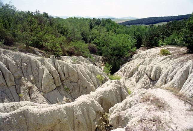 Kazár-riolittufa