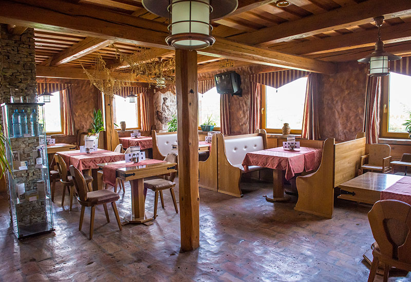 programlehetosegek-relax-hotel-heviznel-etterem-kep1